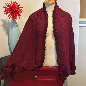 Umgee shoulder shrug/shawl